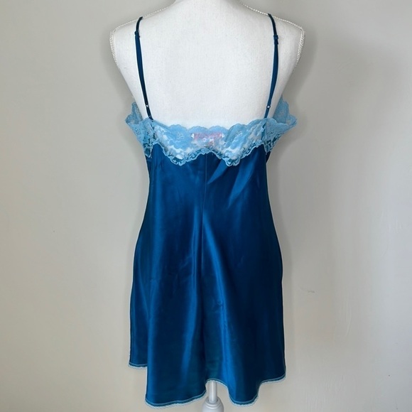 Victoria’s Secret Y2K Slip Robe Set - Picture 5 of 9